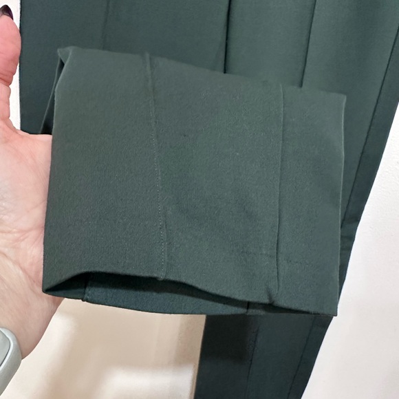 Banana Republic Dark Green ponte Straight Leg Pants. Size small. NWT - Picture 6 of 10